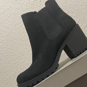 Elegant Black Ankle Booties